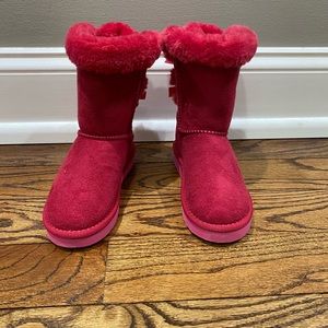Fuscia pink kids ugh boots with back lace